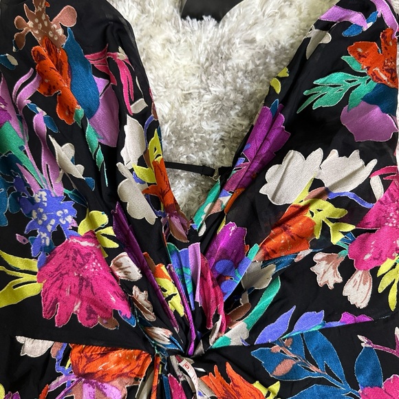 Alivia ASTR the label , floral, mini dress NWT size M - Picture 15 of 15